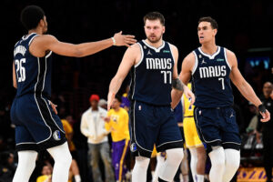 Khởi Đầu Mạnh Mẽ Của Lakers