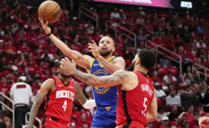 Màn trình diễn ấn tượng của Warriors